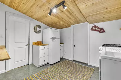 213 Maplewood Ave, Vanport, PA 15009 - Photo 8