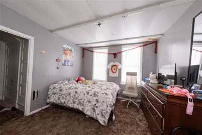 801 Vine St, Liberty Boro, PA 15133 - Photo 6