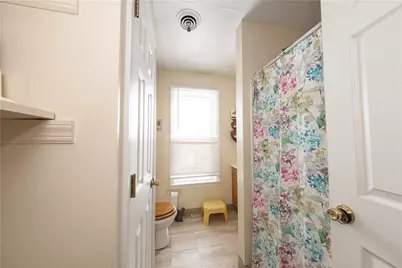 801 Vine St, Liberty Boro, PA 15133 - Photo 16