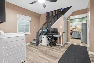 1044 Wall Ave, Pitcairn, PA 15140 - Photo 14