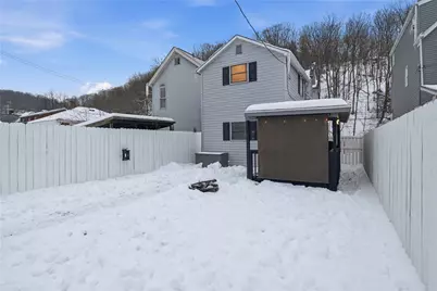 1044 Wall Ave, Pitcairn, PA 15140 - Photo 34
