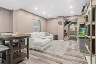 1044 Wall Ave, Pitcairn, PA 15140 - Photo 4