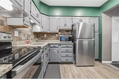 1044 Wall Ave, Pitcairn, PA 15140 - Photo 8