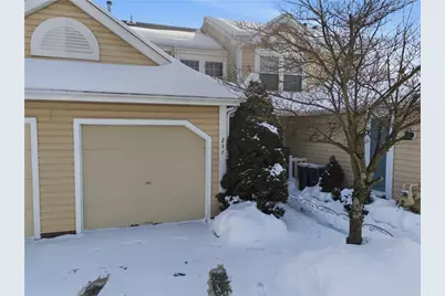 217 Clearbrook Ct, Cranberry Township, PA 16066 - Photo 2