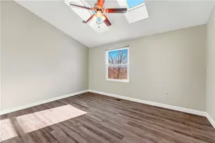 217 Clearbrook Ct, Cranberry Township, PA 16066 - Photo 14