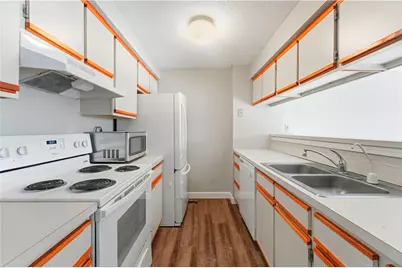 217 Clearbrook Ct, Cranberry Township, PA 16066 - Photo 6