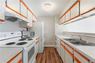 217 Clearbrook Ct, Cranberry Township, PA 16066 - Photo 6