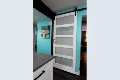 5877 Pleasant St, South Park, PA 15129 - Photo 14