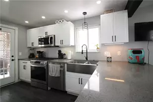 5877 Pleasant St, South Park, PA 15129 - Photo 10