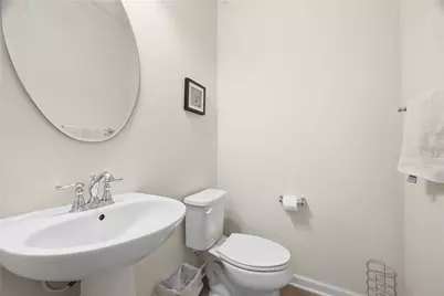 1603 Pointe View Dr, Adams Township, PA 16046 - Photo 8