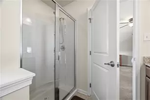 1603 Pointe View Dr, Adams Township, PA 16046 - Photo 32