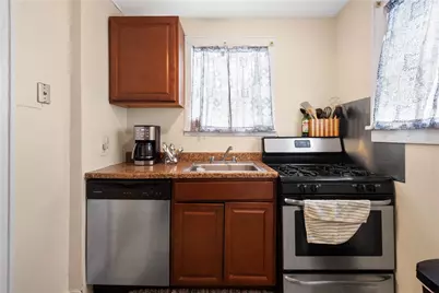 1647 Oakhurst St, Pittsburgh, PA 15210 - Photo 8