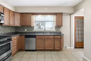 2129 Admiral, Aliquippa, PA 15001 - Photo 12