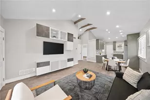 2652 Ivyglen St, Pittsburgh, PA 15227 - Photo 2