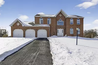 168 Firenze Dr, Oakdale, PA 15071 - Photo 1
