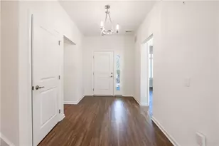 103 Bridle Ln, Chartiers, PA 15301 - Photo 4