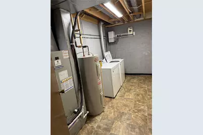 12 Hennig Dr, Pittsburgh, PA 15236 - Photo 10