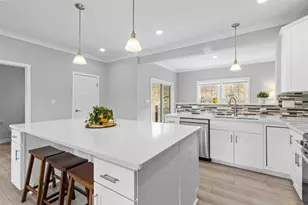 351 Trinity Wy, Pine Township, PA 15090 - Photo 10