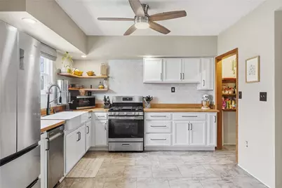 106 Logan St, Pittsburgh, PA 15209 - Photo 10