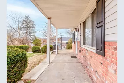 413 Bauman Ave, Baden, PA 15005 - Photo 4