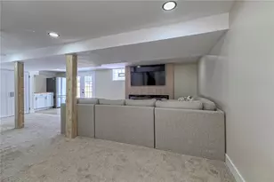 114 McMahon Dr, Penn Twp, PA 15665 - Photo 28