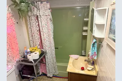 824 King St, Worth Boro, PA 16262 - Photo 8