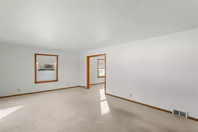 738 Addis, New Castle, PA 16101 - Photo 4