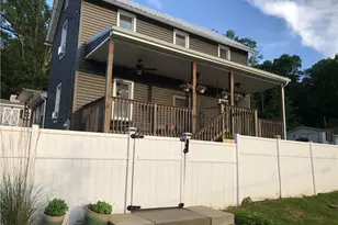 12 Logan St, Ohiopyle, PA 15470 - Photo 2