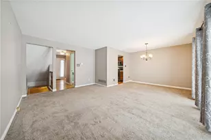 72 Hennig Dr, Pittsburgh, PA 15236 - Photo 6