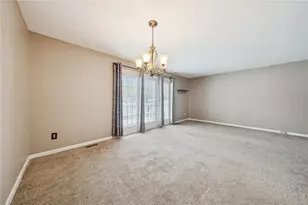 72 Hennig Dr, Pittsburgh, PA 15236 - Photo 8