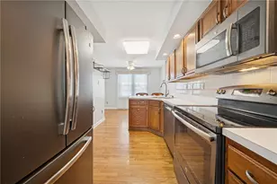 72 Hennig Dr, Pittsburgh, PA 15236 - Photo 10