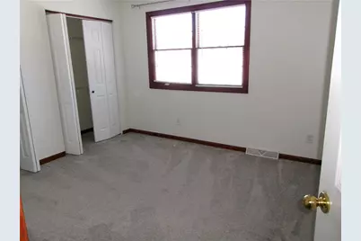 520 Royalty Drive, Uniontown, PA 15401 - Photo 10