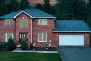 520 Royalty Dr, Uniontown, PA 15401 - Photo 2