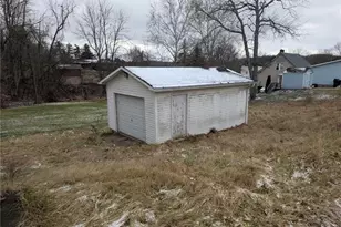 12 Circle, Brownsville, PA 15417 - Photo 4