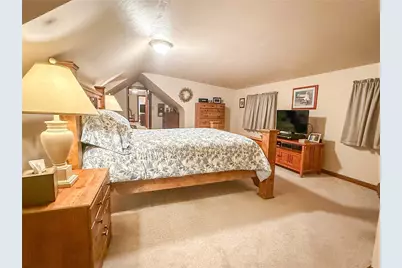 417 New Castle Rd, Twp of But NW, PA 16001 - Photo 18