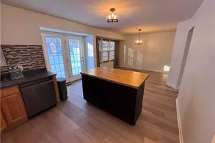 280 Broadstone Dr, Adams Township, PA 16046 - Photo 8