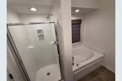 280 Broadstone Dr, Adams Township, PA 16046 - Photo 18