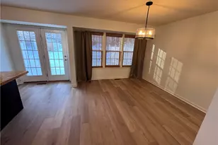 280 Broadstone Dr, Adams Township, PA 16046 - Photo 10