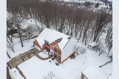 704 Helen Court, Cranberry Township, PA 16066 - Photo 2