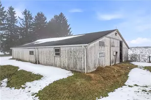 495 E Jamestown Rd, Greene Township, PA 16125 - Photo 12