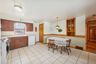 105 Hemlock Dr, Unity Township, PA 15650 - Photo 6