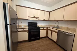 1987 Centurion Dr, Pittsburgh, PA 15221 - Photo 12