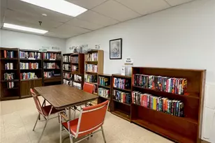 1987 Centurion Dr, Pittsburgh, PA 15221 - Photo 24