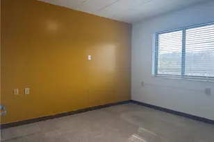 1987 Centurion Dr, Pittsburgh, PA 15221 - Photo 10