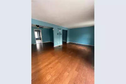 121 Glenwood Dr, Monroeville, PA 15146 - Photo 4