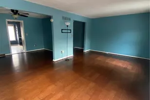 121 Glenwood Dr, Monroeville, PA 15146 - Photo 4