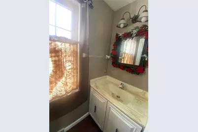 121 Glenwood Dr, Monroeville, PA 15146 - Photo 14