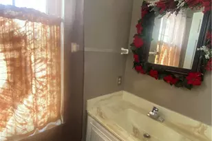 121 Glenwood Dr, Monroeville, PA 15146 - Photo 14