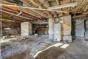 48 Vesta St, Centerville, PA 15429 - Photo 22