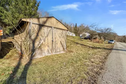 48 Vesta St, Centerville, PA 15429 - Photo 26